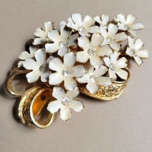 Vintage Flower Brooch